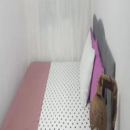 Kusadasi/Davutlar Havuzlu Sitede Kiralik Daire *